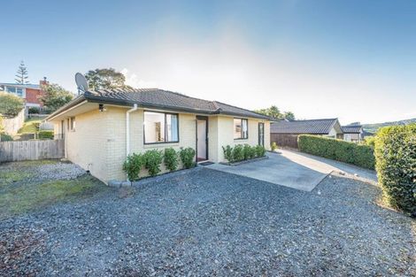 Photo of property in 80 Cabeleigh Drive, Helensville, 0800