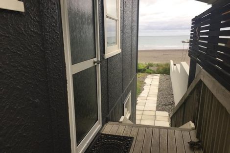 Photo of property in 7 Messenger Terrace, Oakura, 4314