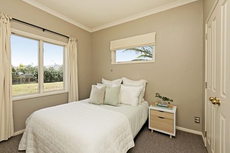 Photo of property in 26 Pukekura Place, Taradale, Napier, 4112