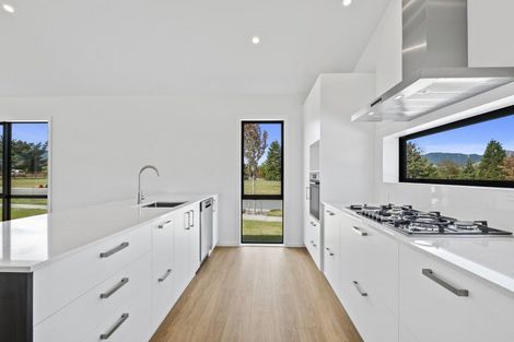 Photo of property in 17 William Jones Place, Hanmer Springs, 7334