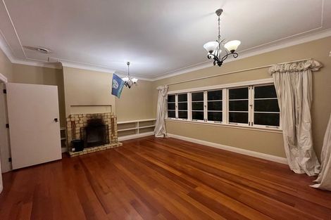 Photo of property in 7 Otahuri Crescent, Greenlane, Auckland, 1051