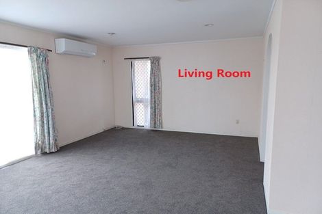 Photo of property in 24 Dianne Louise Drive, Half Moon Bay, Auckland, 2012