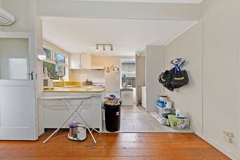 Photo of property in 104 Barbour Street, Waltham, Christchurch, 8011