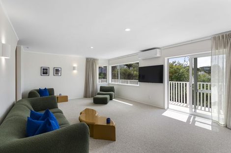 Photo of property in 2/37 Woodlands Crescent, Browns Bay, Auckland, 0630