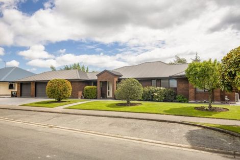 Photo of property in 17 Calvandra Grove, Rangiora, 7400