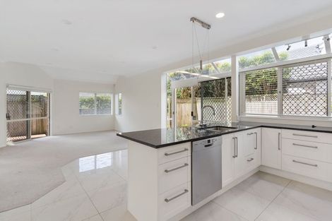 Photo of property in 16a Armadale Road, Remuera, Auckland, 1050