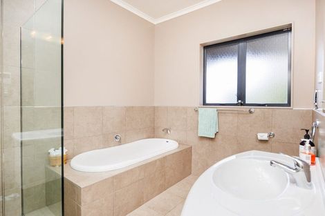 Photo of property in 38 Brandon Hall Road, Bulls, 4894