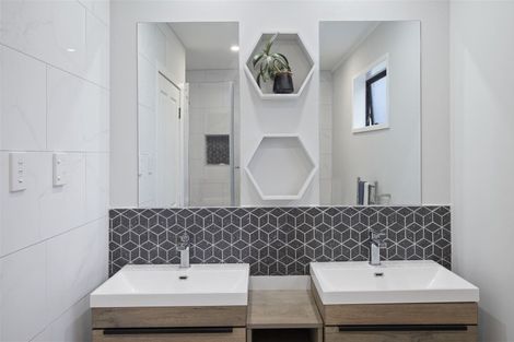 Photo of property in 261 Otaua Road, Otaua, Waiuku, 2682