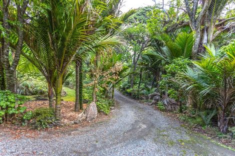 Photo of property in 121 Waihirere Drive, Tuateawa, Coromandel, 3583
