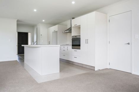 Photo of property in 31 Plescher Crescent, Leamington, Cambridge, 3432