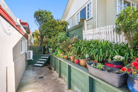 Photo of property in 23b Eastview Grove, Normandale, Lower Hutt, 5010
