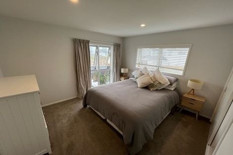 Photo of property in 5 Riroriro Road, Hobsonville, Auckland, 0616