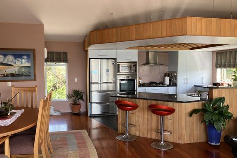 Photo of property in 43 Stratford Drive, Cable Bay, 0420