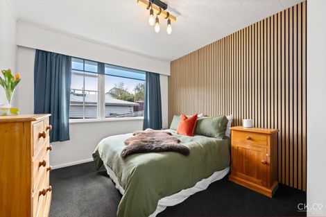 Photo of property in 10 Dowling Grove, Silverstream, Upper Hutt, 5019