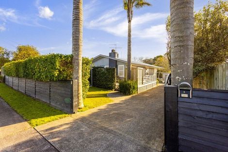 Photo of property in 8 Trigg Road, Huapai, Kumeu, 0810