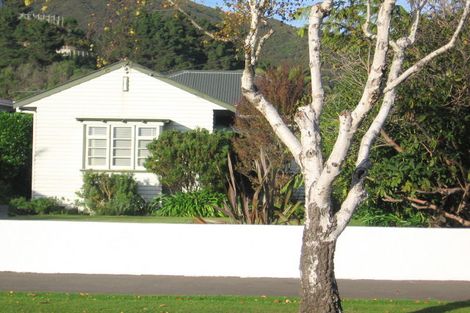 Photo of property in 12a Norton Park Avenue, Fairfield, Lower Hutt, 5011