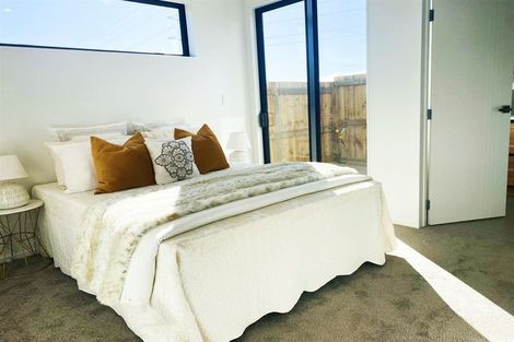 Photo of property in 48 Horokaka Street, Massey, Auckland, 0614