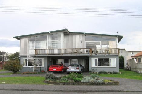 Photo of property in 1/3 Meeanee Quay, Westshore, Napier, 4110
