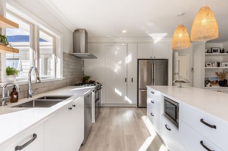 Photo of property in 73 Kohekohe Road, Waikanae, 5036