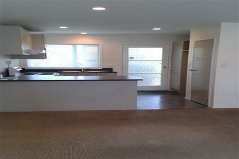 Photo of property in 6/27 Pakuranga Road, Pakuranga, Auckland, 2010