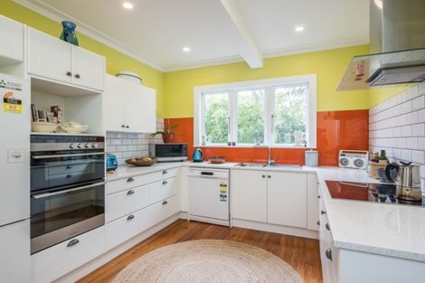 Photo of property in 385a Karori Road, Karori, Wellington, 6012