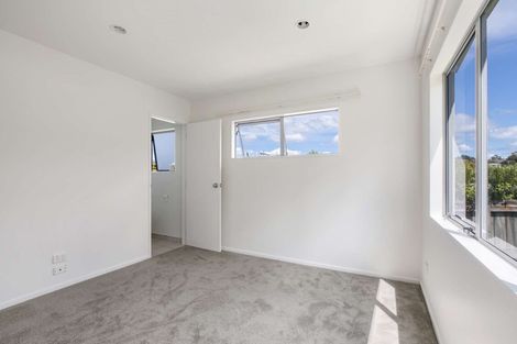 Photo of property in 23 Carento Way, Stanmore Bay, Whangaparaoa, 0932