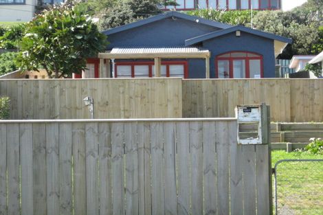 Photo of property in 34 Karaka Street, Castlecliff, Whanganui, 4501