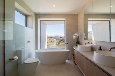 Photo of property in 16 Advance Terrace, Arrowtown, 9302