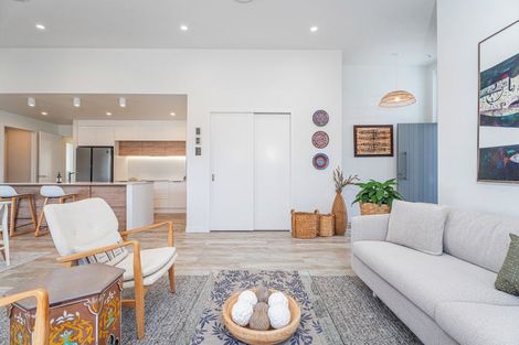 Photo of property in 7 Awatea Drive, Whitianga, 3510