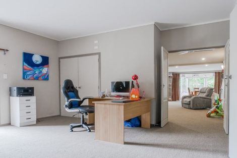 Photo of property in 14 Peakes Road, Saint Johns Hill, Whanganui, 4501