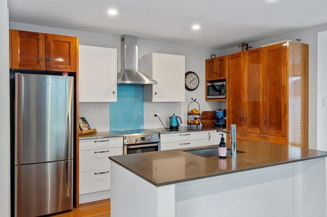 Photo of property in 21 Chilton Drive, Mairehau, Christchurch, 8052