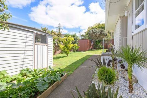 Photo of property in 2/12 Meadway, Sunnyhills, Auckland, 2010