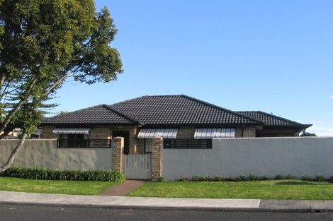 Photo of property in 21 Fairway Drive, Kerikeri, 0230