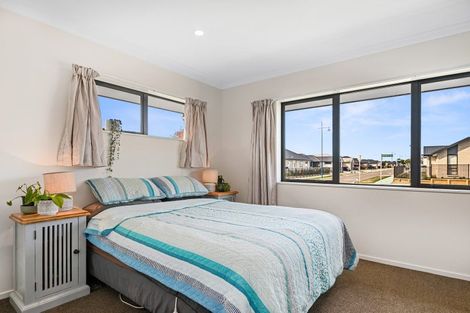 Photo of property in 121 Infinity Drive, Pegasus, 7612