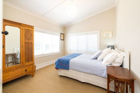 Photo of property in 12 Meeanee Quay, Westshore, Napier, 4110