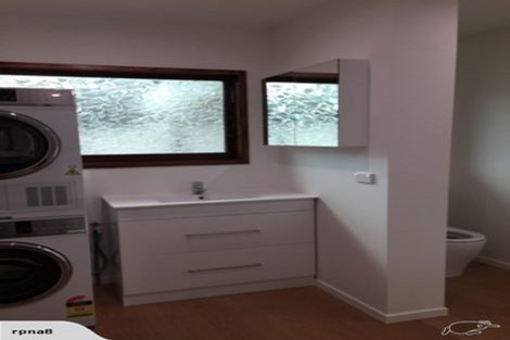 Photo of property in 2/18 Blockhouse Bay Road, Avondale, Auckland, 1026