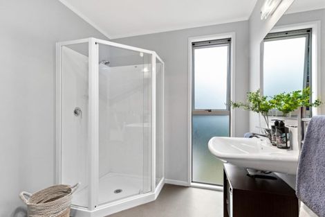 Photo of property in 11 Tuna Place, Omaha, 0986