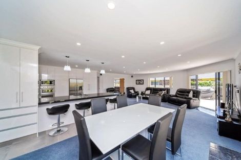 Photo of property in 2 Fantham Street, Hawera, 4610