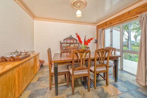 Photo of property in 17 Ferndale Drive, Kawakawa Bay, Papakura, 2585