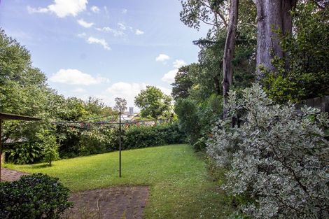 Photo of property in 2/11 Cotswold Lane, Mount Wellington, Auckland, 1060