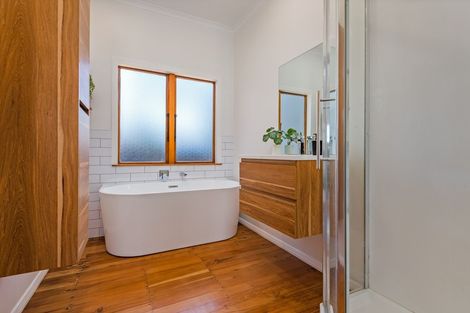 Photo of property in 14a Rewa Street, Takaro, Palmerston North, 4412