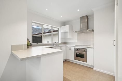 Photo of property in 58 Lough Bourne Drive, Pukekohe, 2120