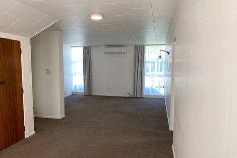 Photo of property in 2/13 Walter Street, Hauraki, Auckland, 0622