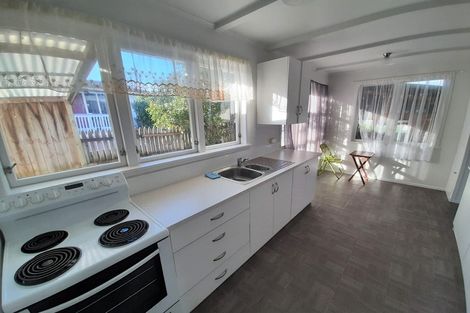 Photo of property in 2/35 Neal Avenue, Glenfield, Auckland, 0629