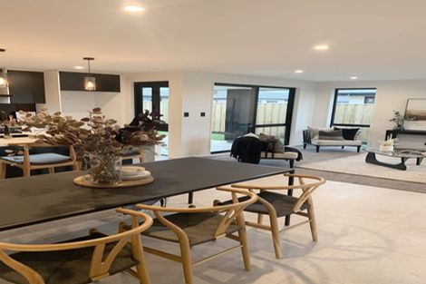 Photo of property in 38 Broadway Parade, Rolleston, 7615