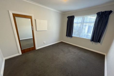Photo of property in 12 Bristol Street, Island Bay, Wellington, 6023