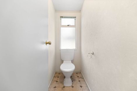 Photo of property in 2/15 The Grove, Nukuhau, Taupo, 3330