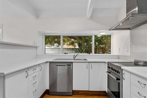 Photo of property in 4 Bridgemere Lane, Cracroft, Christchurch, 8022