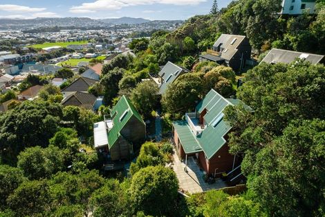 Photo of property in 5/8 Elphinstone Avenue, Strathmore Park, Wellington, 6022