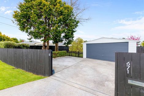 Photo of property in 671 Te Atatu Road, Te Atatu Peninsula, Auckland, 0610